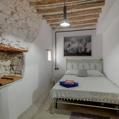 Art House * Ano Syros