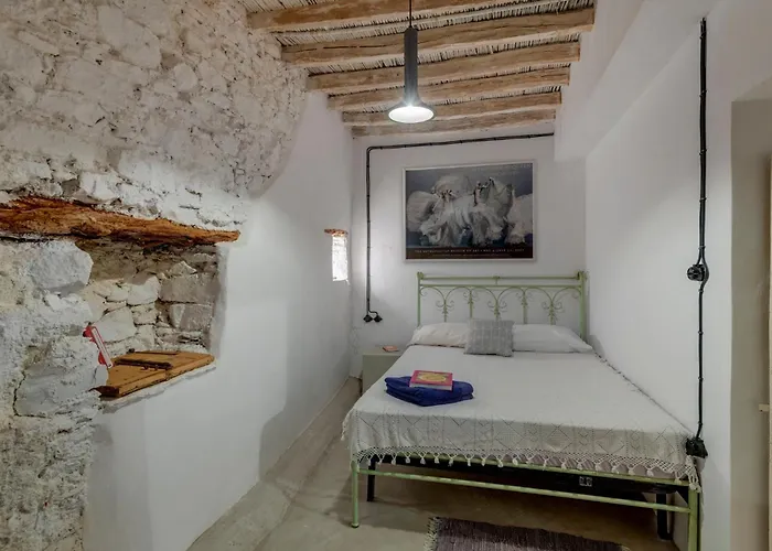 Art House * Ano Syros