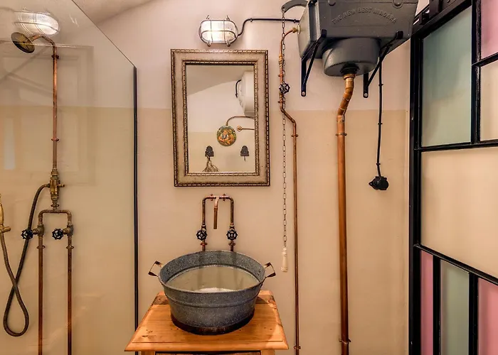 Art House * Ano Syros